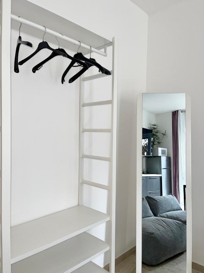 The White House, Modern Apartment In Center ミラノ エクステリア 写真